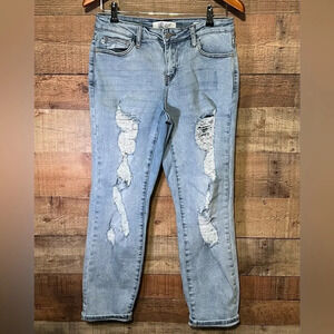 Judy Blue Boyfriend Fit Distressed Mid-Rise Light Denim size 8/28